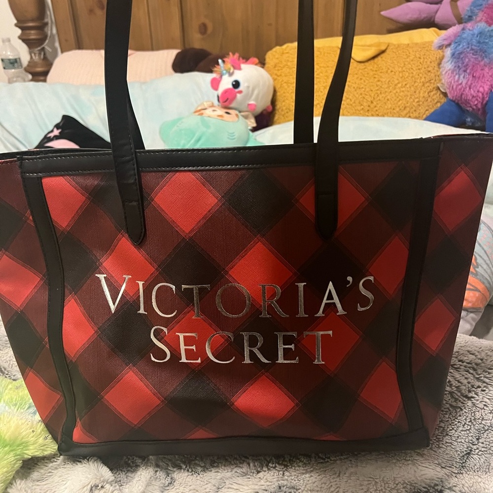 Victoria secret holiday bag